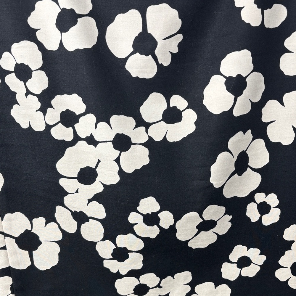 🖤 LOFT Black Cream Floral Midi Skirt Women’s Size 6, back zip with stretch🖤 - Picture 4 of 16